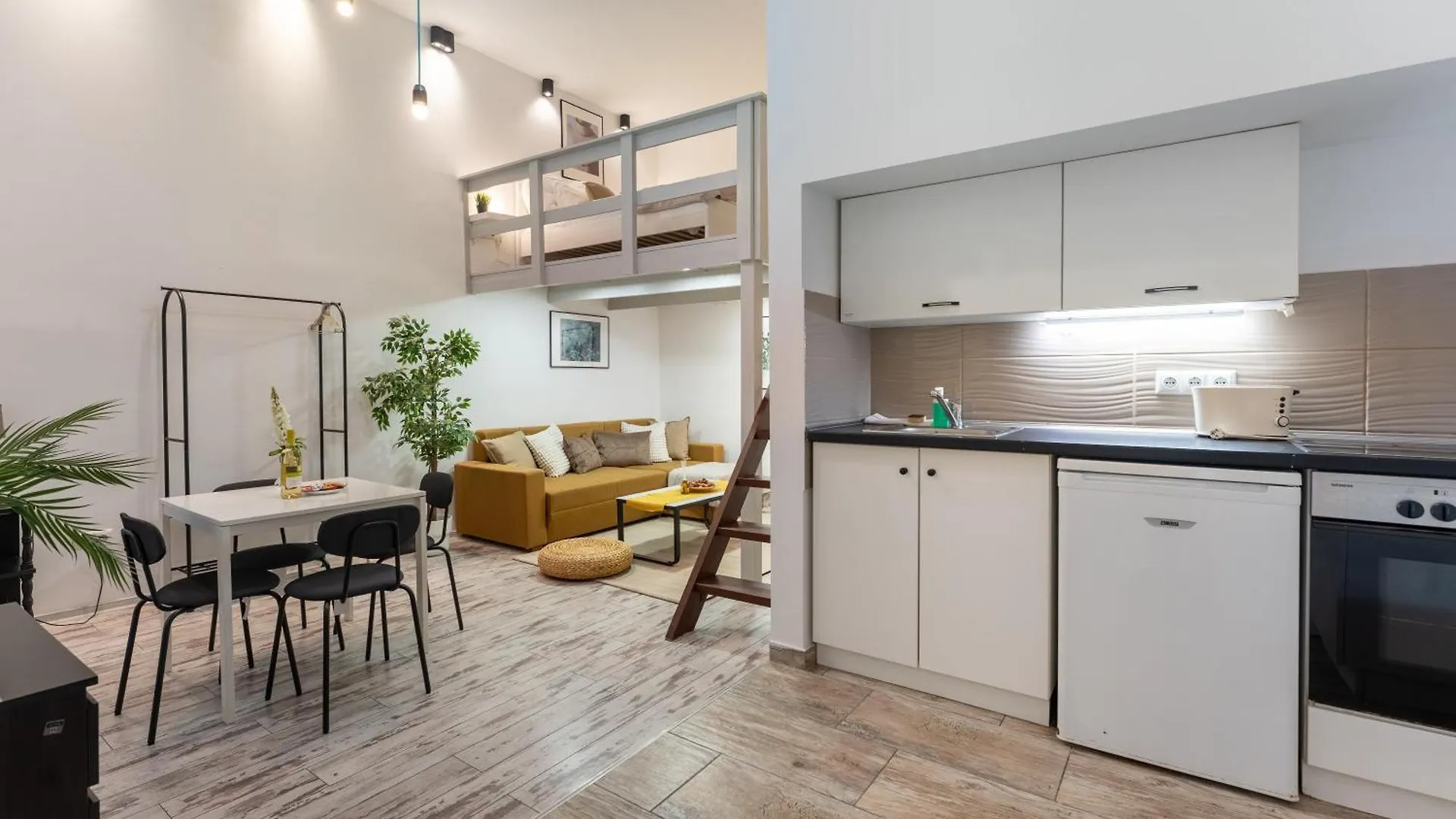 Elysian Estate Apartment Budapest