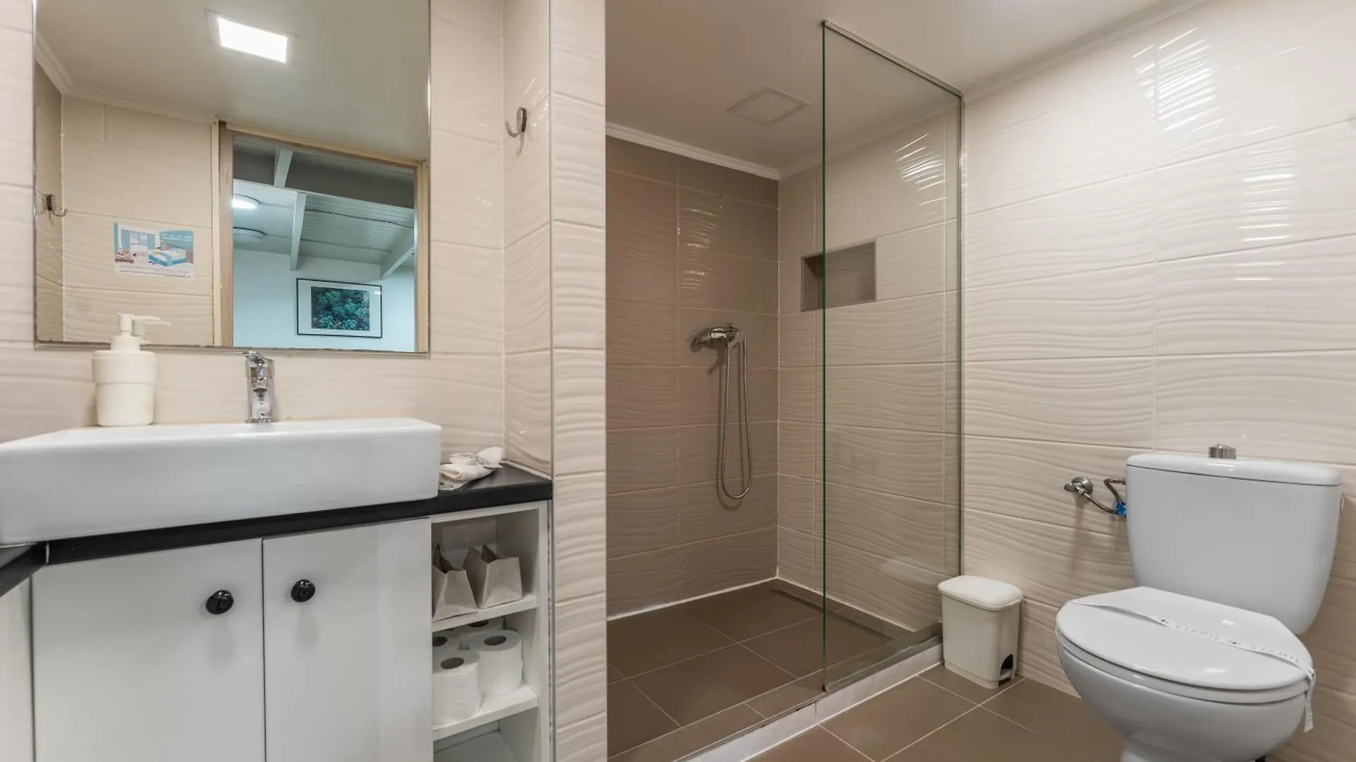 Elysian Estate Apartment Budapest