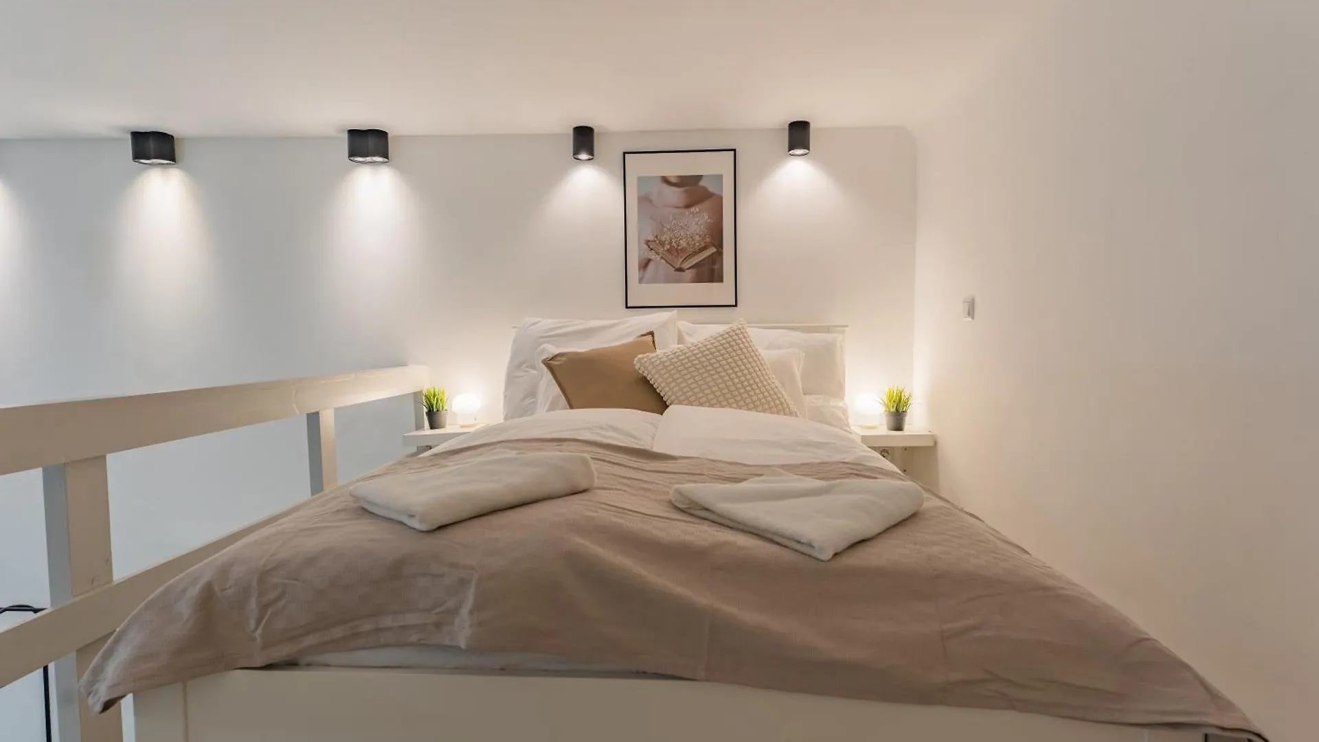 Elysian Estate Apartment Budapest