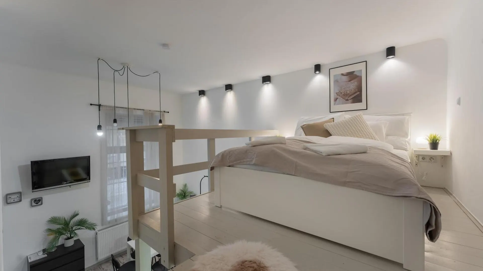 Elysian Estate Apartment Budapest